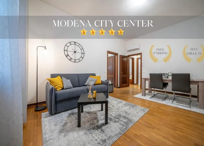 아파트 Ghirlandinafavoloso In Pieno Centro *