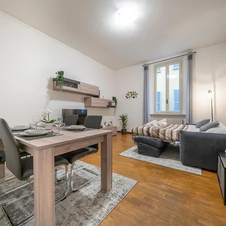 Ghirlandinafavoloso In Pieno Centro * Modena