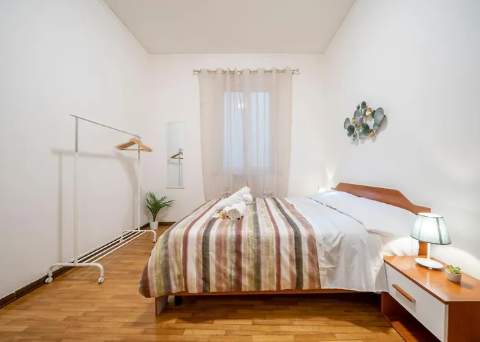 Ghirlandinafavoloso In Pieno Centro Апартаменты *